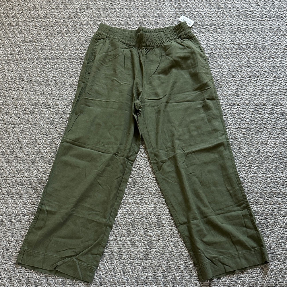 Old Navy Womens Pants in Olive